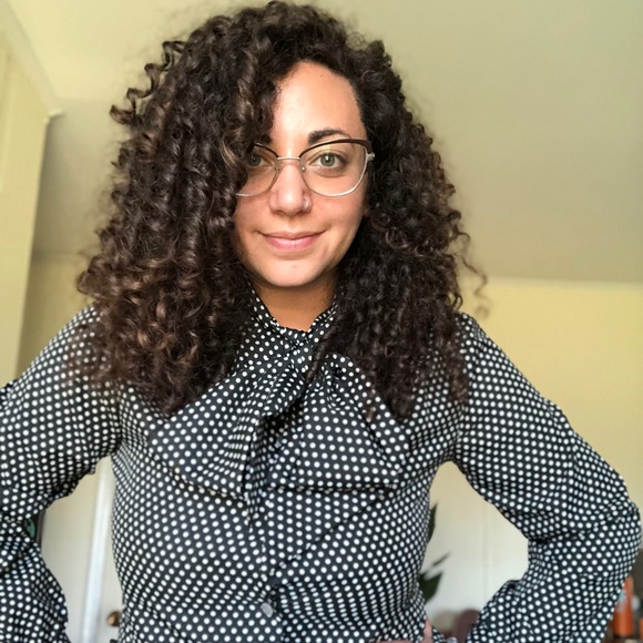 Meet your Posher, Casey - Picture 2 of 4